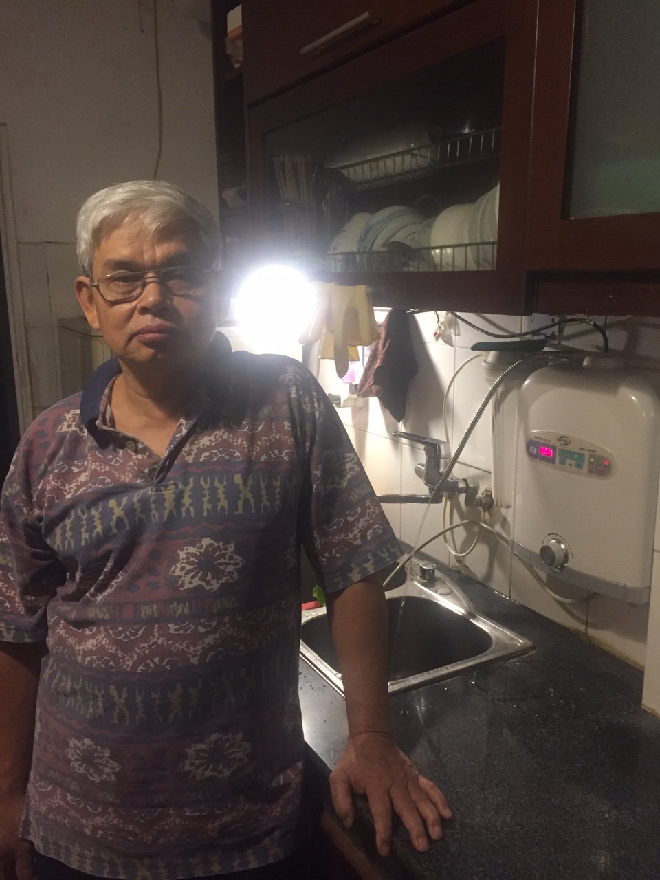 Cô chú sử dụng máy tạo nước Pi trong gia đình đã hơn 3 năm nay Cô chú sử dụng máy tạo nước Pi trong gia đình đã hơn 3 năm nay